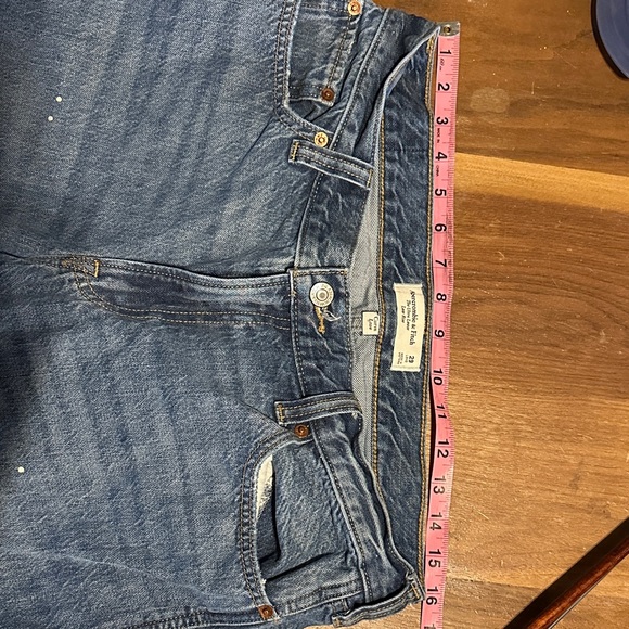 Abercrombie Curve Love Ultra Loose Low Rise Jeans with Paint Splatter 29/8 Long - Picture 5 of 7